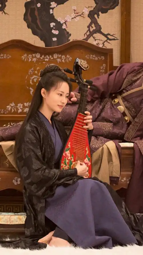 锦衣之下翟兰叶万潼