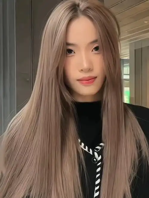 杭州染发冷色系中最显白的发色米棕色