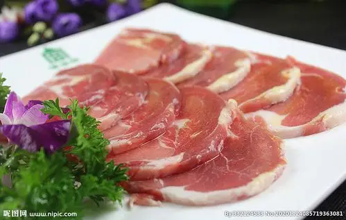 日韩料理梅花肉图片