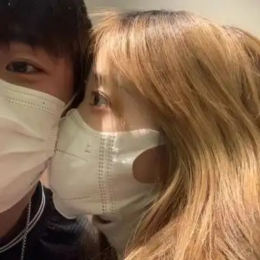 绝版高质量情侣头像真人一人一半 情头氛围感强超好看的高颜值_情侣