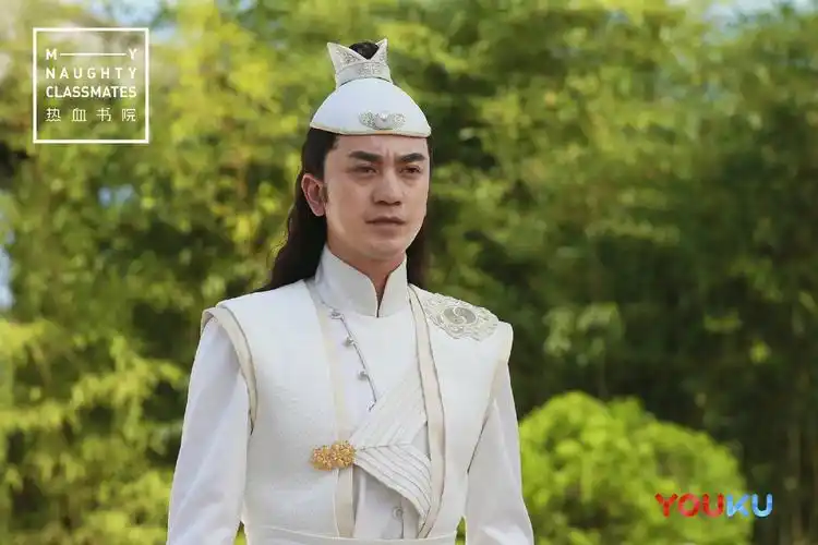 p>《热血书院》是由优酷与嗨乐影视出品, a target="_blank" href="