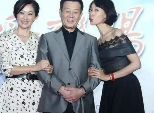 许黎丹(许黎丹虽如愿嫁入豪门,但并没有家庭实权,要处处看崔瑶琪的