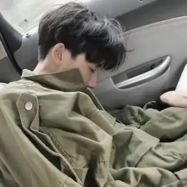 2021时尚潮流男生帅气非主流qq头像我会在你需要时侯出现