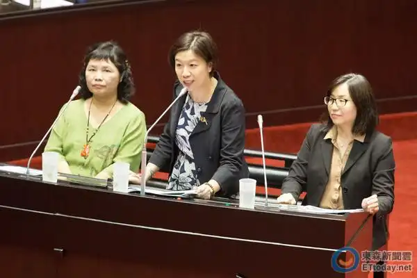 医疗=消费行为? 绿委林静仪要求改国小课纲