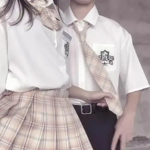 真人局部半身情侣头像大全