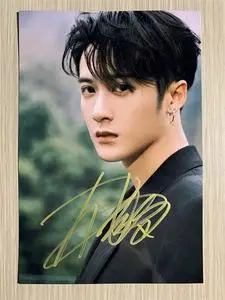 『冲冠』大陆明星檀健次亲笔签名照片24款热门新款定妆照6寸现货