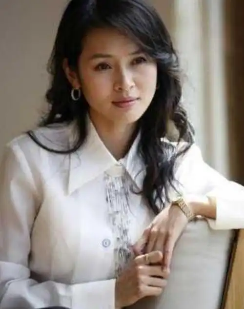 佟大为和关悦什么关系(佟大为身边的两个女人)9