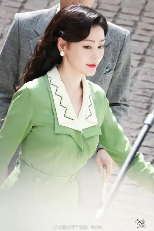 张天爱无袖旗袍