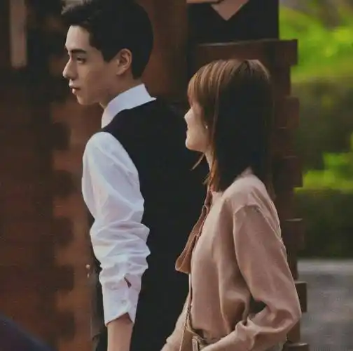 原创小风暴发布会胡一天乔欣全程撒糖不断互动超甜太有爱啦