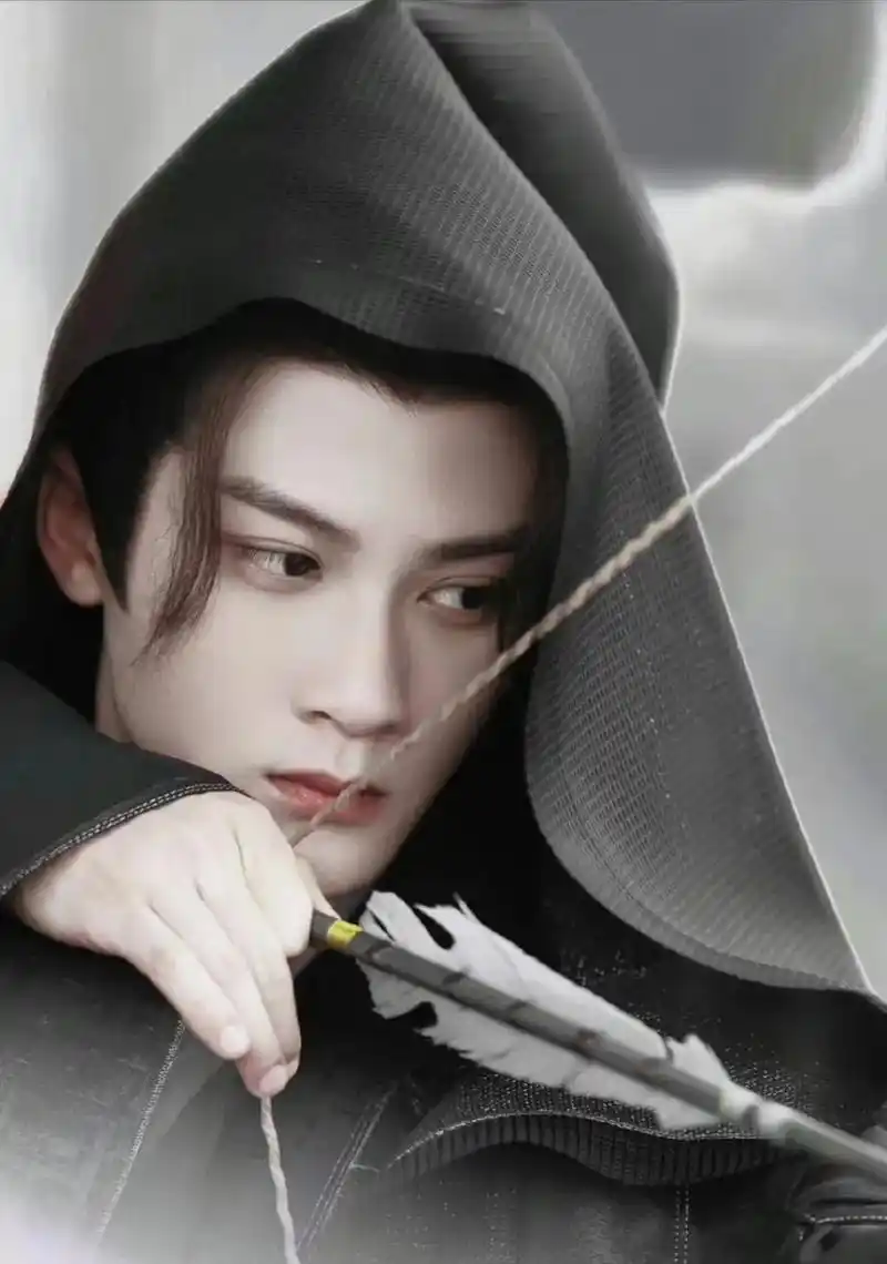 檀次健的古装造型,这该死的魅力呀,檀健次饰演的相柳在2023年是火爆