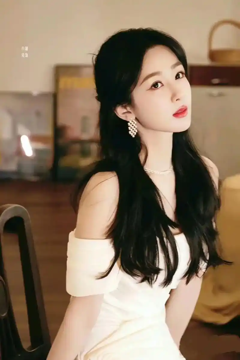 杨紫壁纸来啦.#杨紫 #杨紫小夭 #小猴紫 #娱乐圈 - 抖音