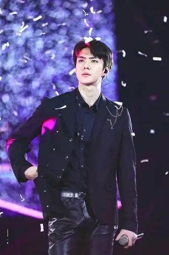 看大帅哥少年感与男人味的完美结合吴世勋持更