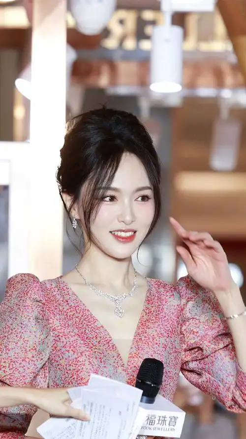 唐嫣活动生图##唐嫣六福珠宝全球代言人