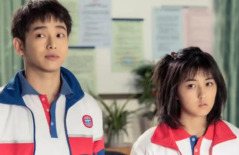 黄磊带火的明星,张艺兴张子枫是被捧红的,而他是被怼红的