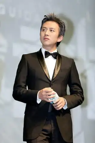 暖邓超化身超级绅士期待城市之光温暖寒冬