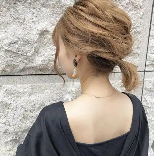 女生短马尾发型图片短发小马尾俏皮可爱