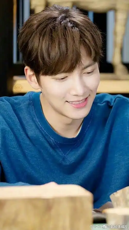 旋风少女2才是最神的!池昌旭一出场我真的眼前一亮被迷倒!__财经头条