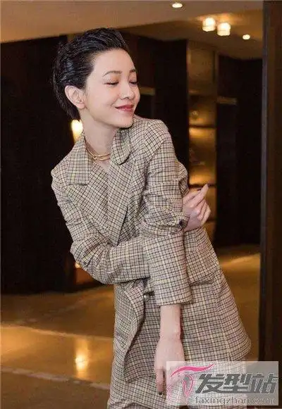 女生背头短发气场全开你想不到的帅气