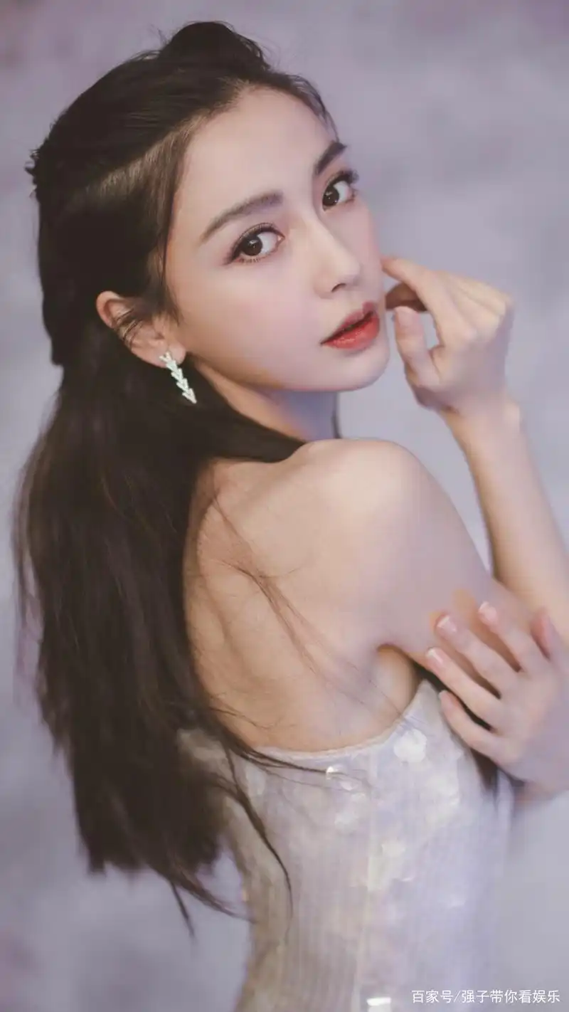 杨颖写真合集,高冷女神!