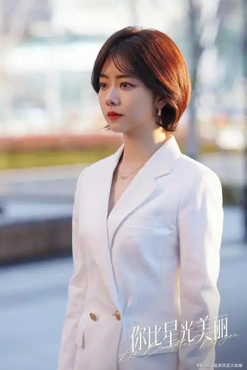 推荐10部大爆职场剧:于和伟,杨紫,谭松韵,李现领衔主演