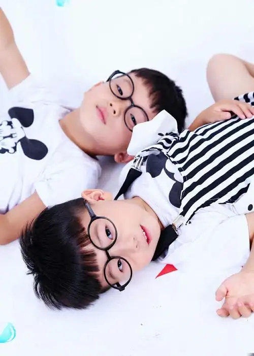 两个可爱的儿子