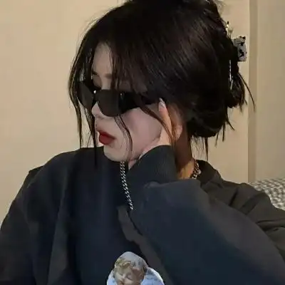 韩系女生个性潮流很时尚头像