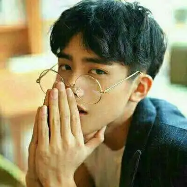 眼镜帅气的精致男头 戴眼镜阳光高冷型气质男头合集_男生头像_美头网