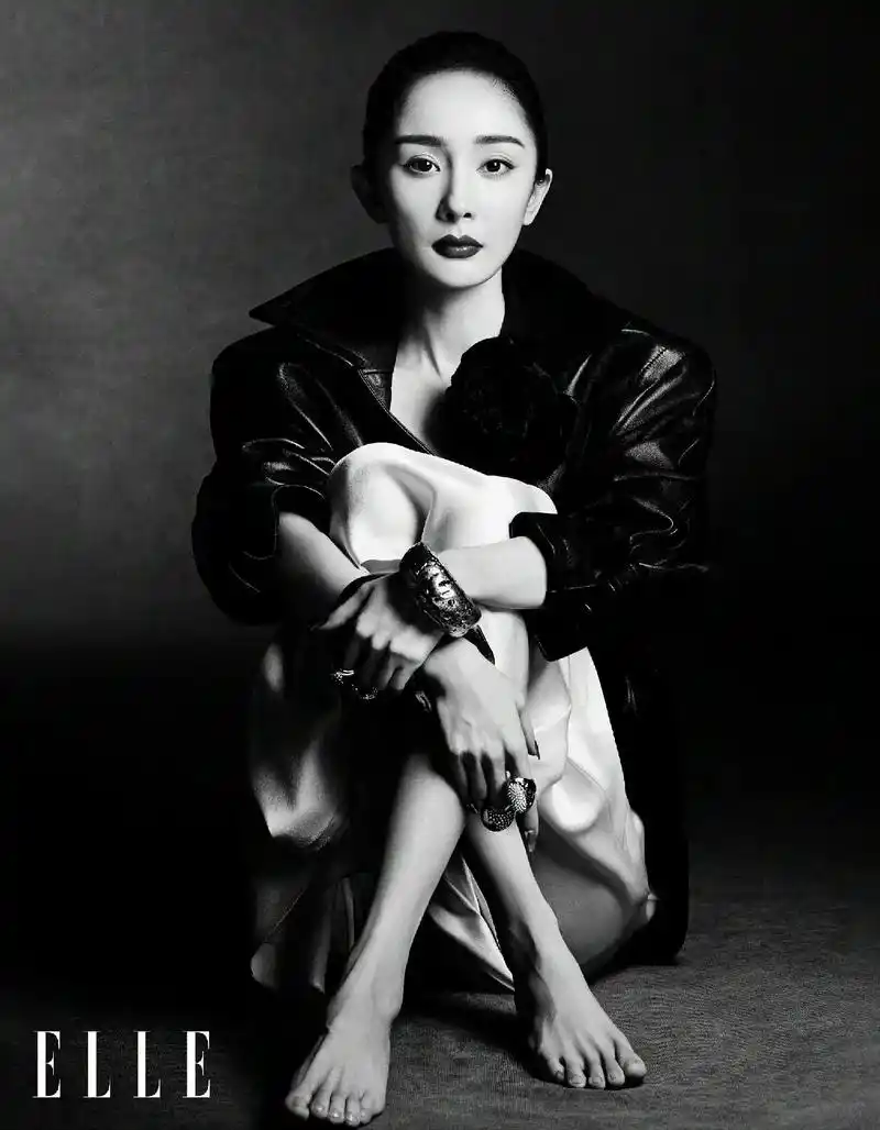 杨幂elle十二月刊封面 #杨幂九登elle 幂神霸气 - 抖音