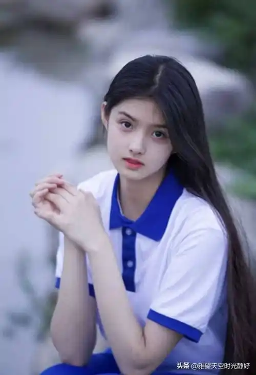 盘点内娱女明星校服造型合集 谁才是你心中认定的最美校花呢?