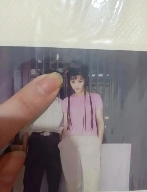 范冰冰罕见旧照!20岁的她青涩娇嫩 十几年前有种清水出芙蓉的美