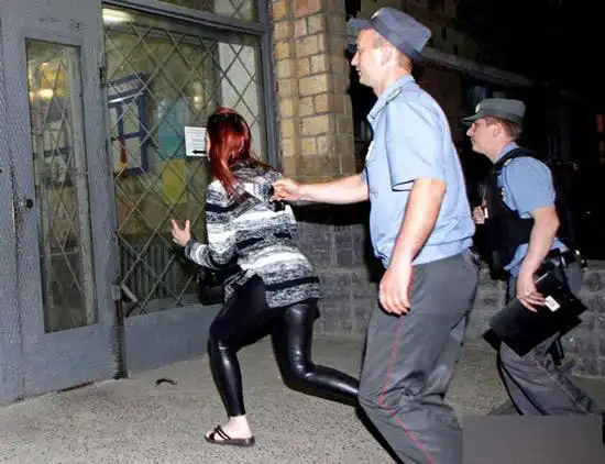 实拍美女死囚枪决过程