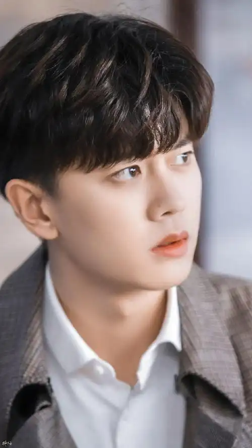 超话|#任嘉伦一生一世#一生一世 | 周生辰 | 剧照调修@任嘉伦allen