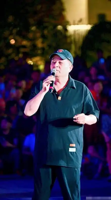 "消失大众视野"多年的毕福剑,早就走上了一条"不归路"|央视|赵本山