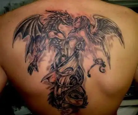 男士个性后背天使纹身图案