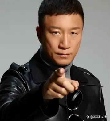 从实力派演员到综艺咖的转变孙红雷,曾出演过《潜伏》,《好先生》