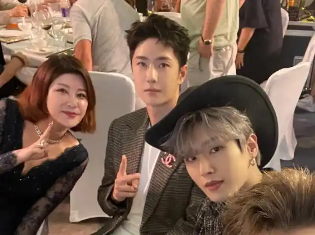 明星大合照,吴宣仪孟美岐一眼就看出来,王一博却很难找到!