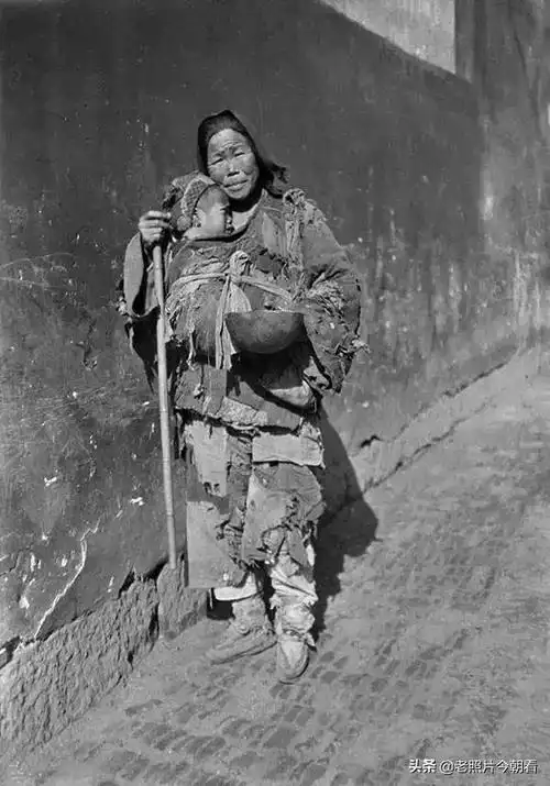 民国老照片浓浓的市井味看看以前的老百姓过日子