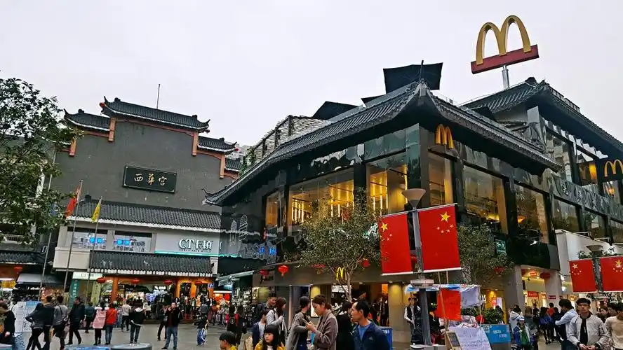 东门老街有寄存行李的地方吗