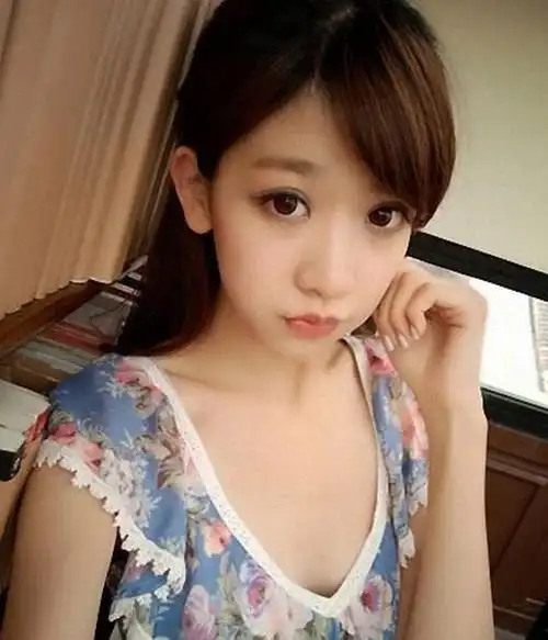 12款斜刘海发型,让你倍增女人味!