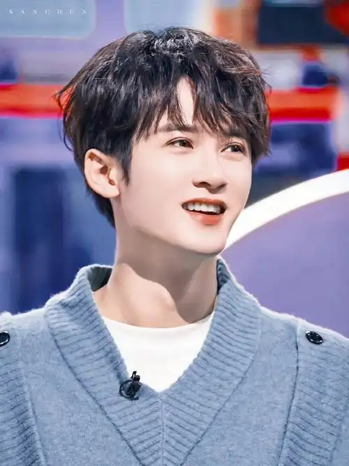 檀健次变魔术变了个寂寞