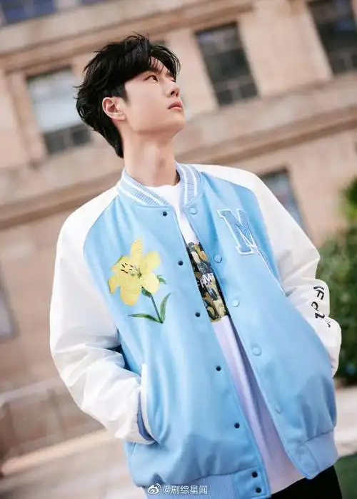 王一博清爽男高活动造型有~真的好貌美!