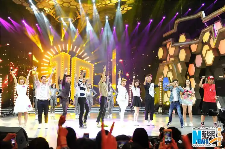 本周六晚《快乐大本营》迎来18周年特别节目,"快本"的明星好友苏有朋