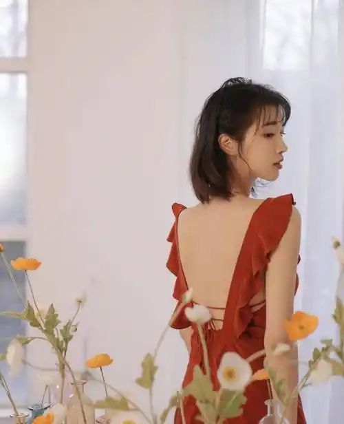 演员奚望在继父刘之冰的支持下一意孤行,她和女儿的遭遇_茹萍_父亲