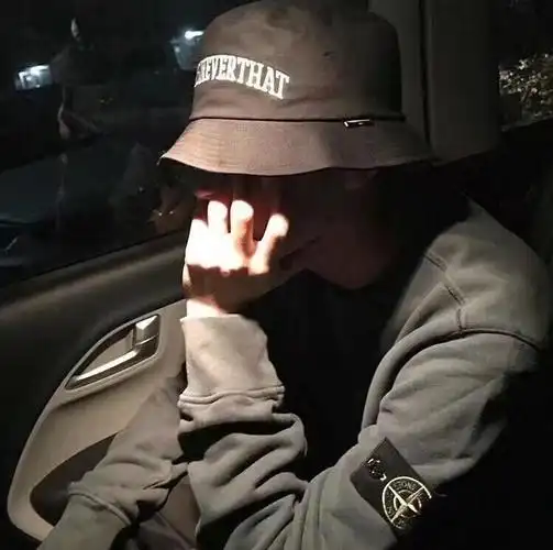 太冲动的我 被你迷惑今日份男生微信头像 /ins潮图