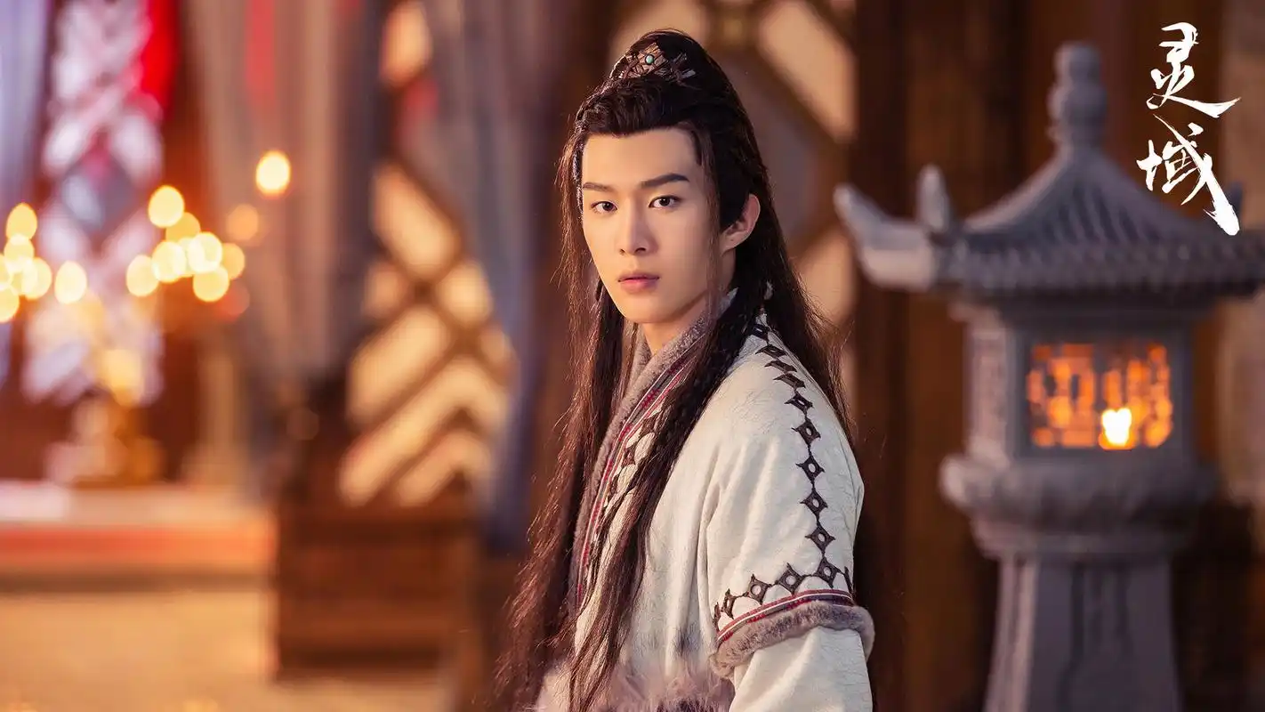 《灵域》明日开播 范丞丞程潇直面风暴热血铸梦