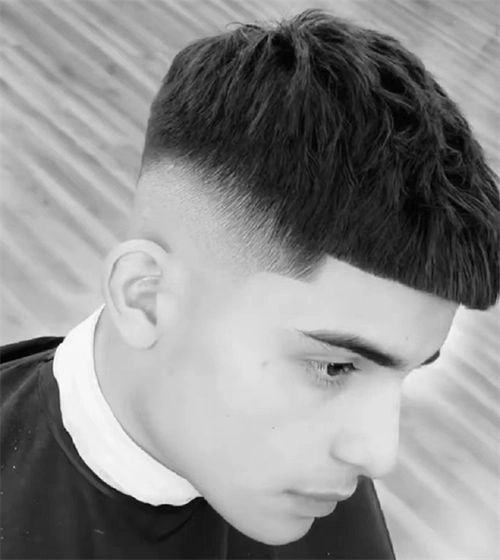 率性清爽栗子头 简单大气好打理_男士短发 - 美发站