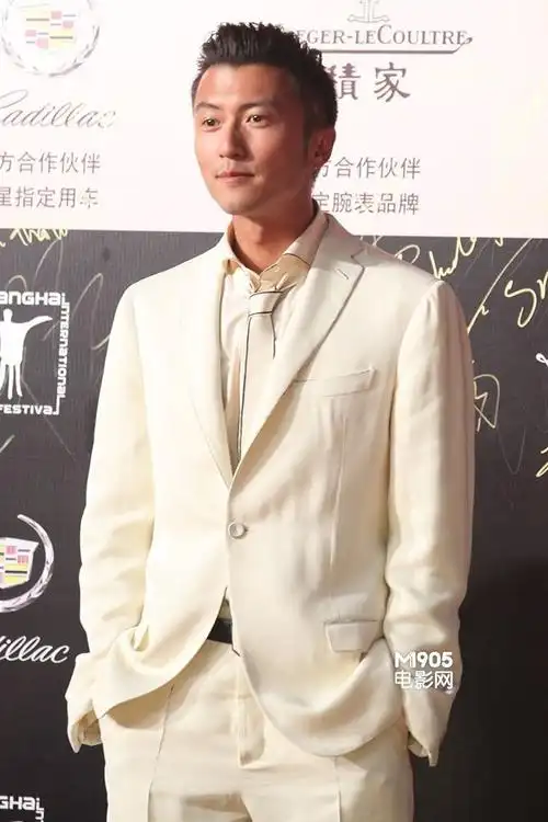 像老牌欧巴休格兰特,国产欧巴姜文,谢霆锋,冯绍峰,窦骁,钟汉良,郑元畅