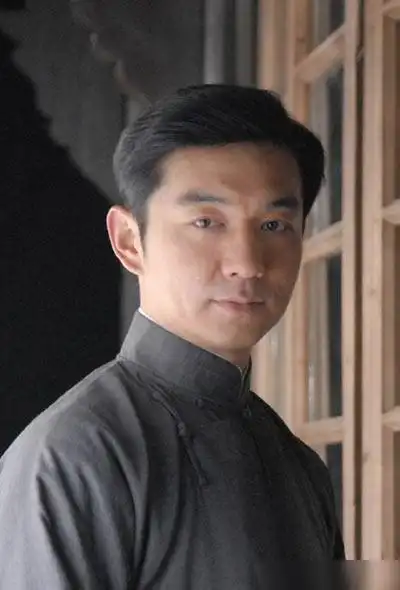 邢佳栋:曾经多年没有资源,如今是实力派演员!