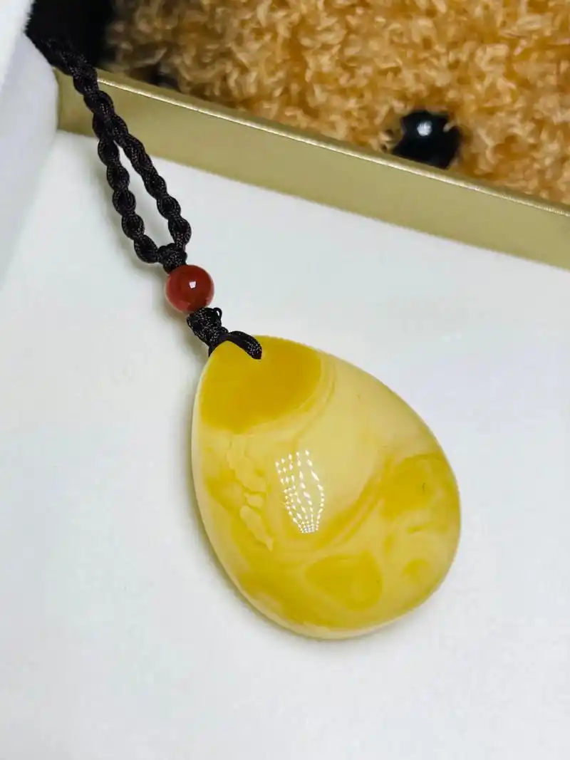 俄料蜜蜡水滴吊坠 蜡质浓郁细腻 纹路 - 抖音