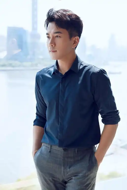 刘恺威魅力绅士范时尚写真图片